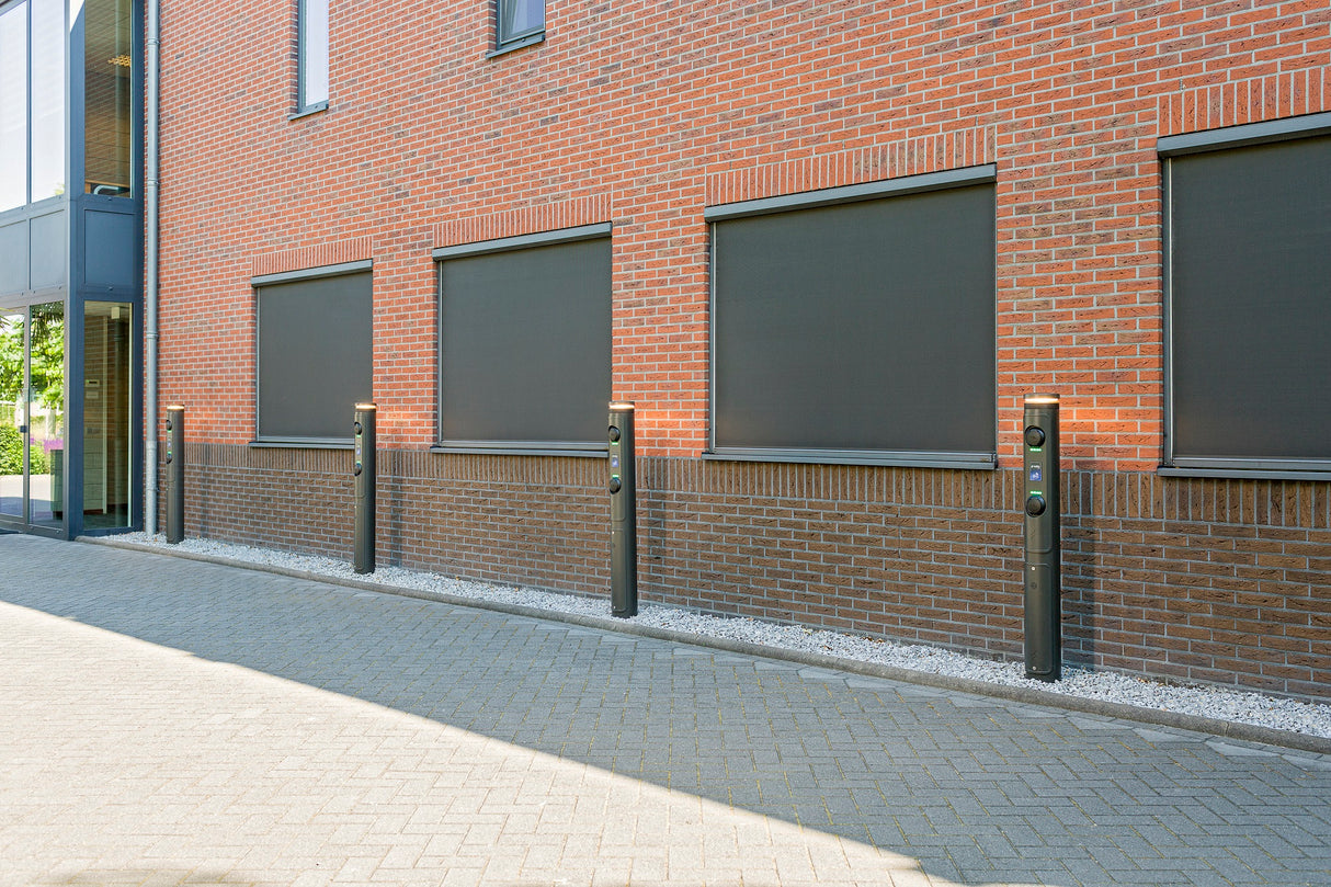 Ratio Electric io7 Double Laadpaal 2 × 22 kW MID – Dubbele Type 2 Socket