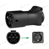 Compacte zwarte V2L-adapter Type 2 naar 230V-stopcontact voor camping en onderweg